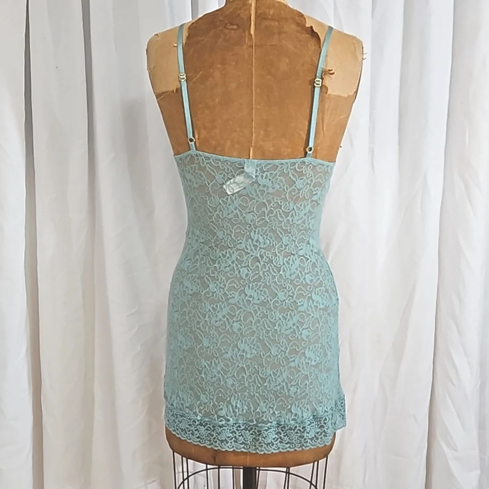 Victoria's Secret stretchy lace aqua Chemise NWT